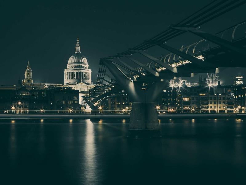 仿生义肢<br>gitbuvf.cn 赛博格改造舱